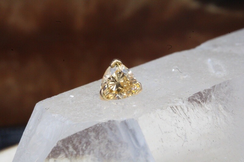 Threadless Yellow Gold Trillion Gem Tops