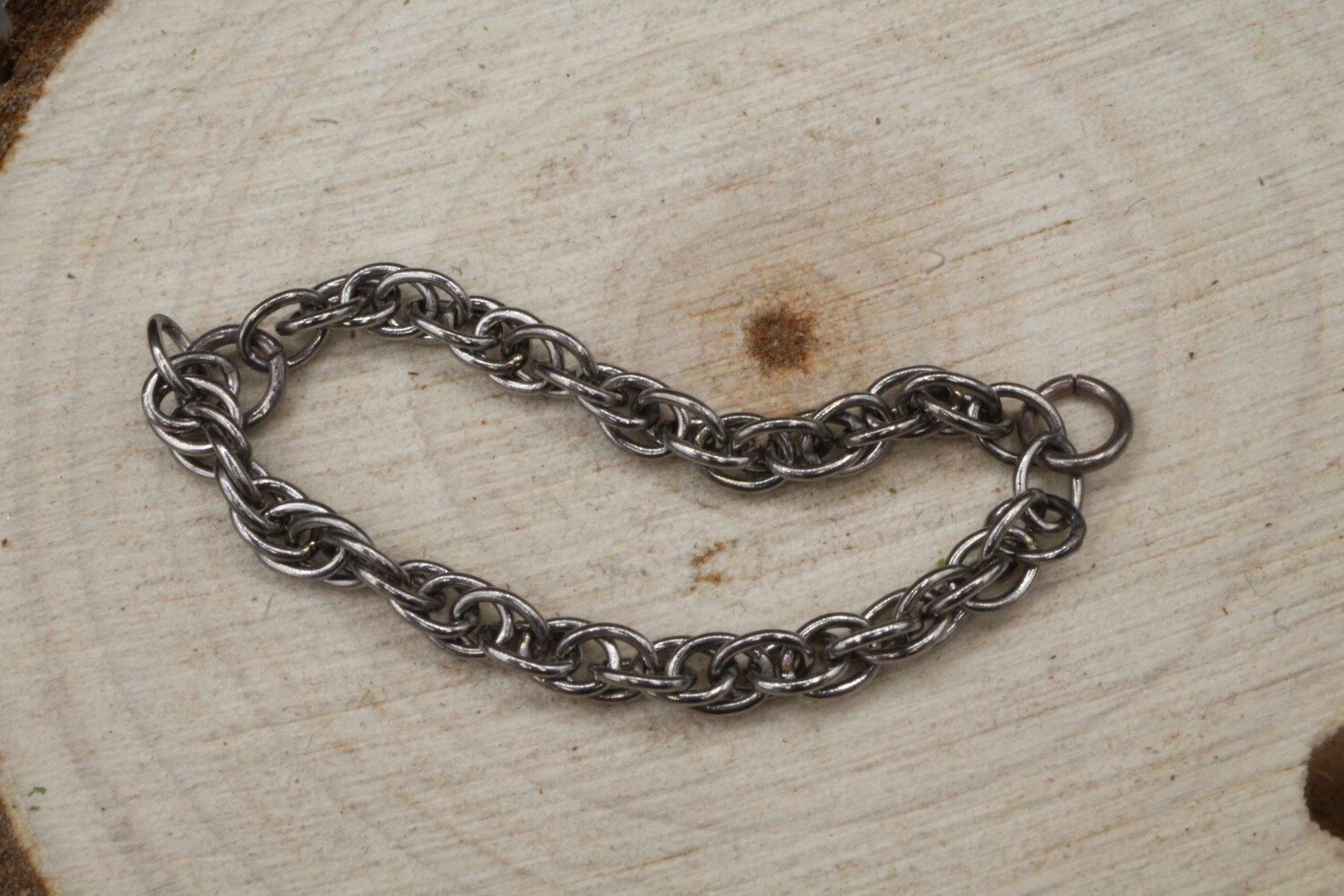 Titanium Layered Chains