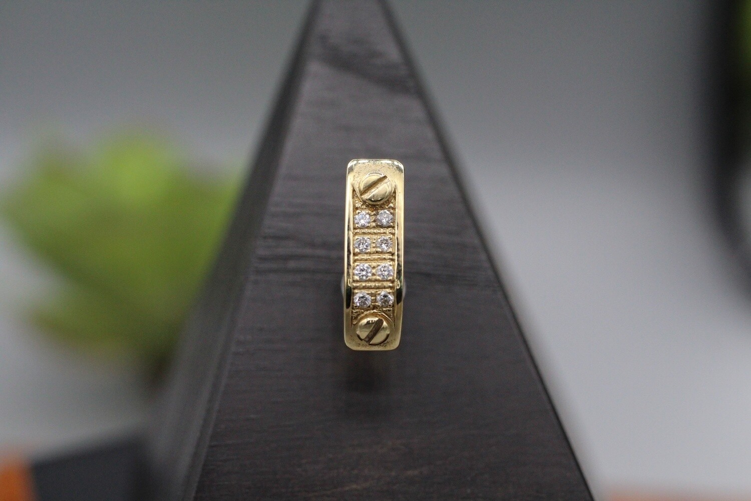 Yellow Gold Rectangle Pave Strip Navel Curve with Gold Screwdriver