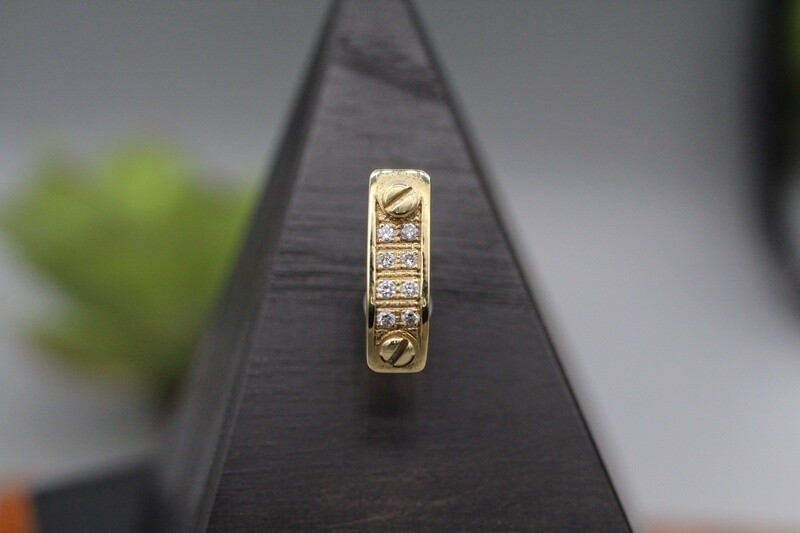 Yellow Gold Rectangle Pave Strip Navel Curve with Gold Screwdriver
