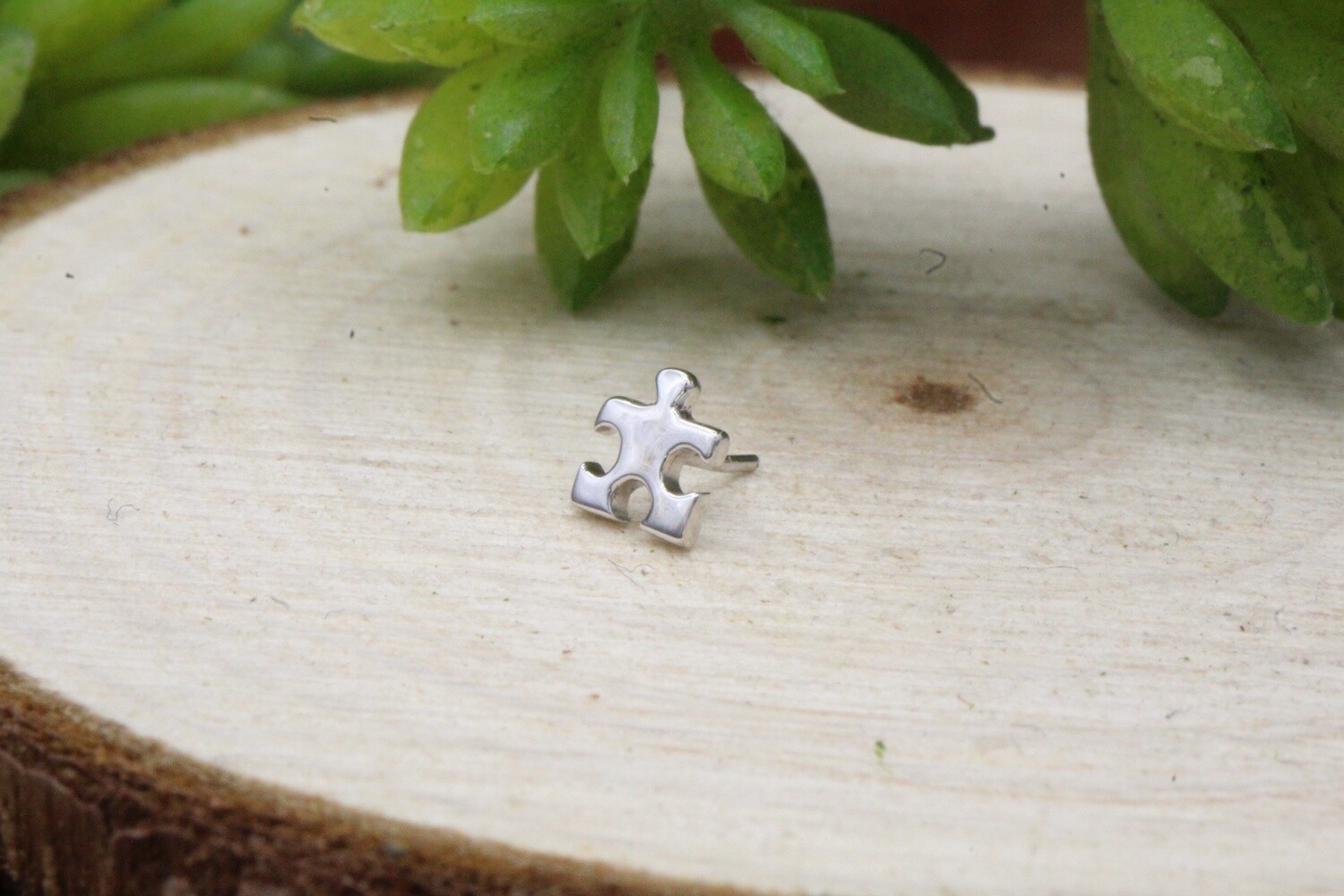 Threadless White Gold Puzzle Piece Top
