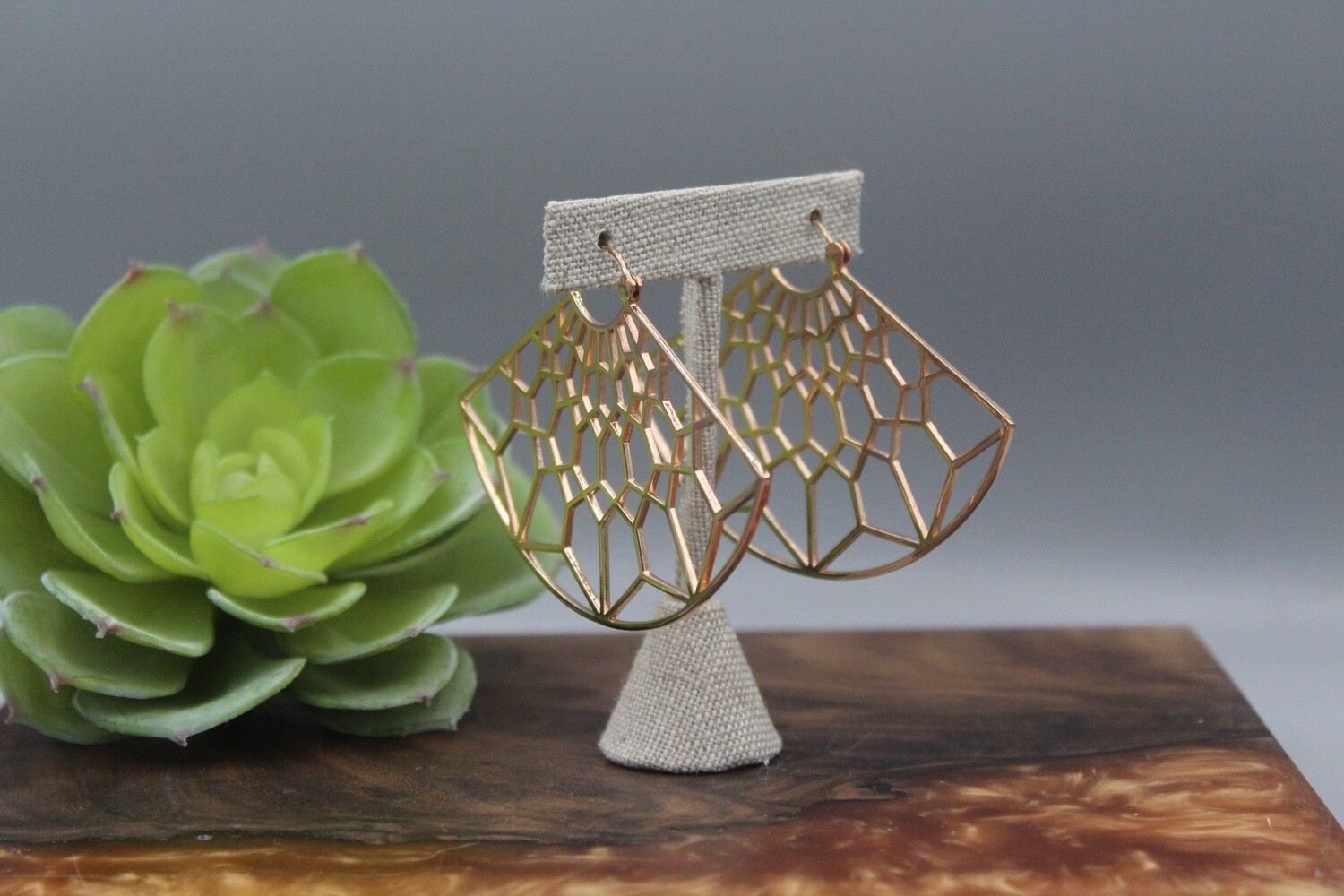 Deco Fan Hoops, Material: Rose Gold Plated
