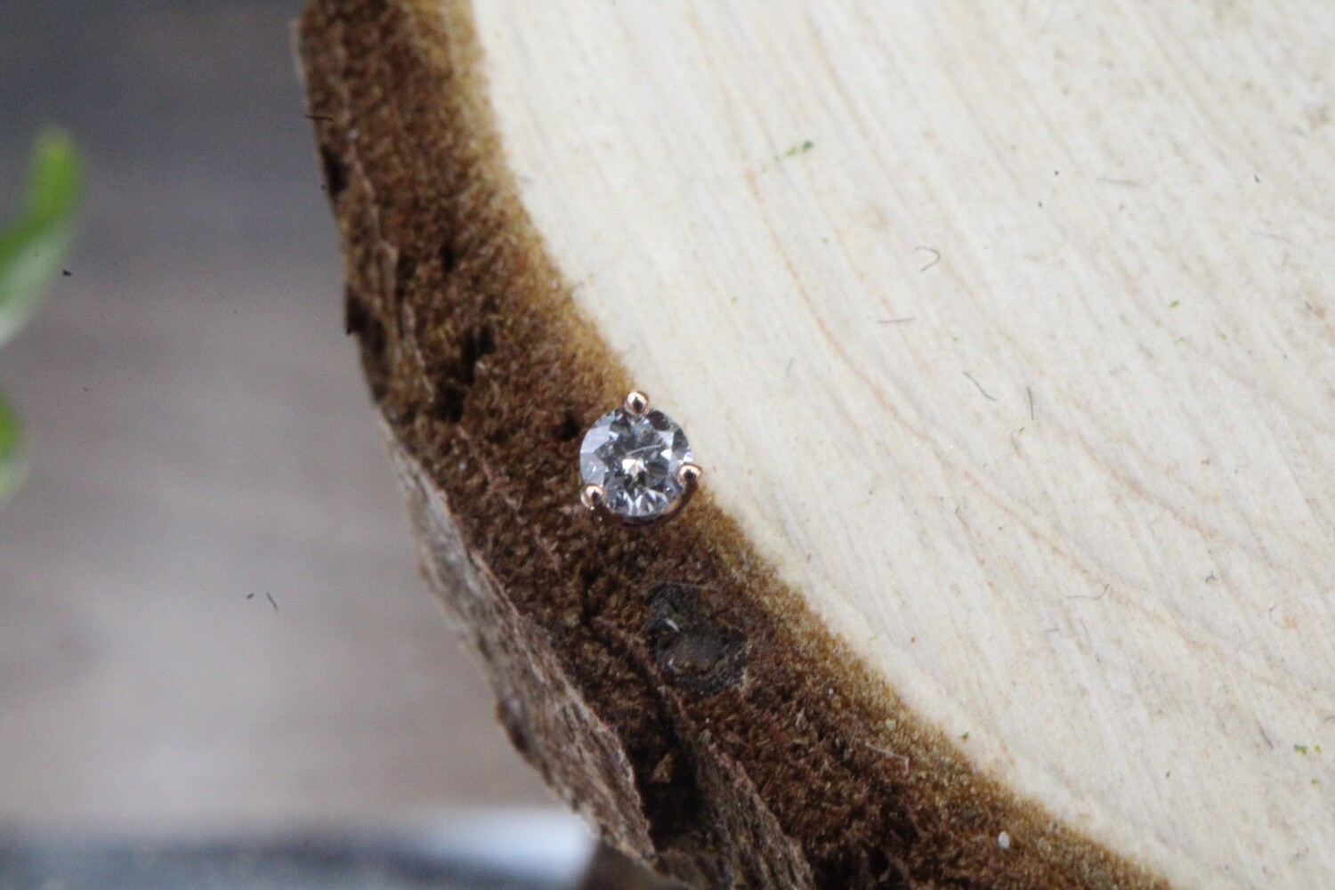 Threadless Rose Gold 3 Prong Lab Created Diamond top, Size: 2mm