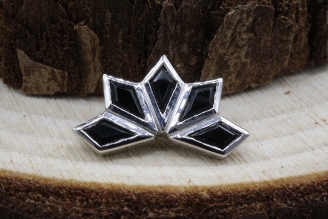 Threaded White Gold Jezebel, Gauge: 16g, Stone: Faceted Onyx