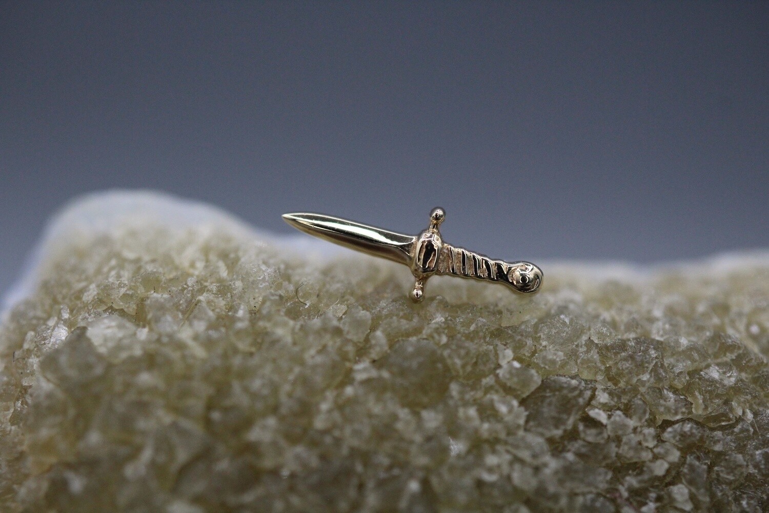 Threadless Rose Gold Slasher Dagger