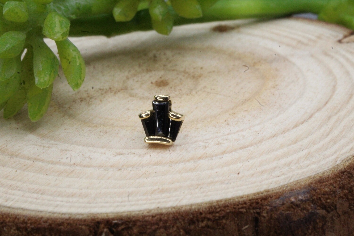 Threadless Yellow Gold Kich Top, Stone: Black Spinel