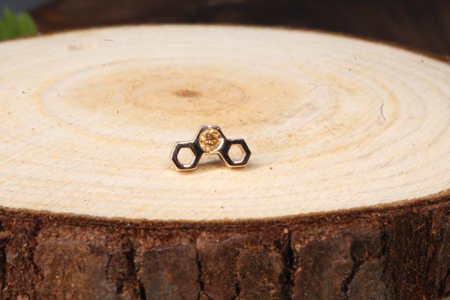 Threadless Rose Gold Honeycomb, Gold Color: Rose Gold, Stone: Amber CZ