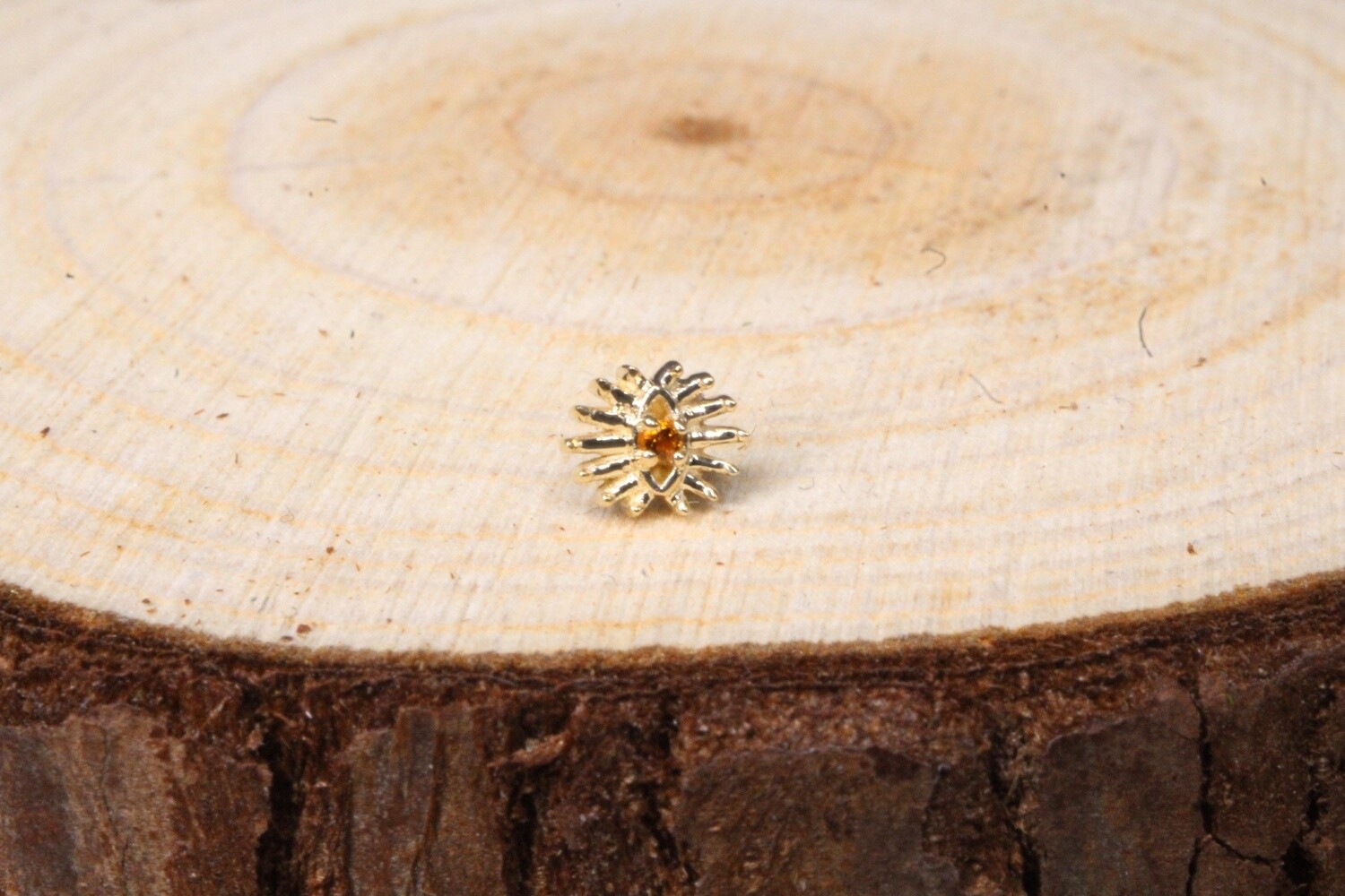 Threadless Yellow Gold Mini Trixy, Gold Color: Yellow Gold, Stone: Citrine