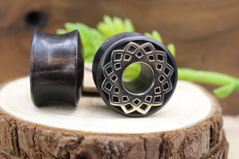 Discount 3/4" Plugs and Eyelets