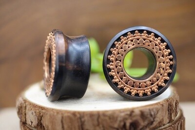 Discount 1&quot; Plugs and Eyelets