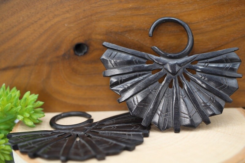 Discount 8g Bone, Horn or Wood Hangers