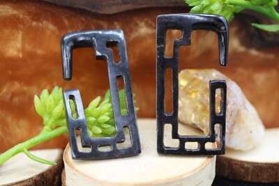 Discount 2g Bone, Horn, or Wood Hangers