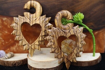 Discount 1/2&quot; Bone, Horn, or Wood Hangers
