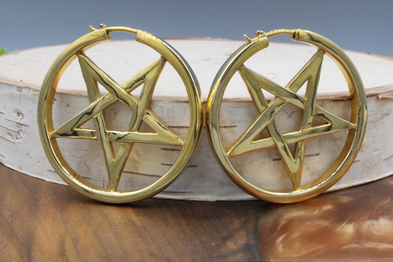 Ace of Pentacles Hoops, Gauge: 18g