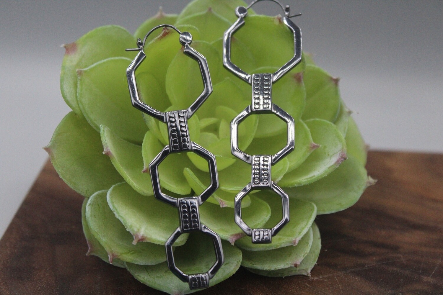 Continuim Hangers, Gauge: 16g