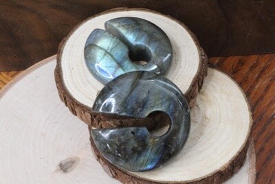 Labradorite Keyholes