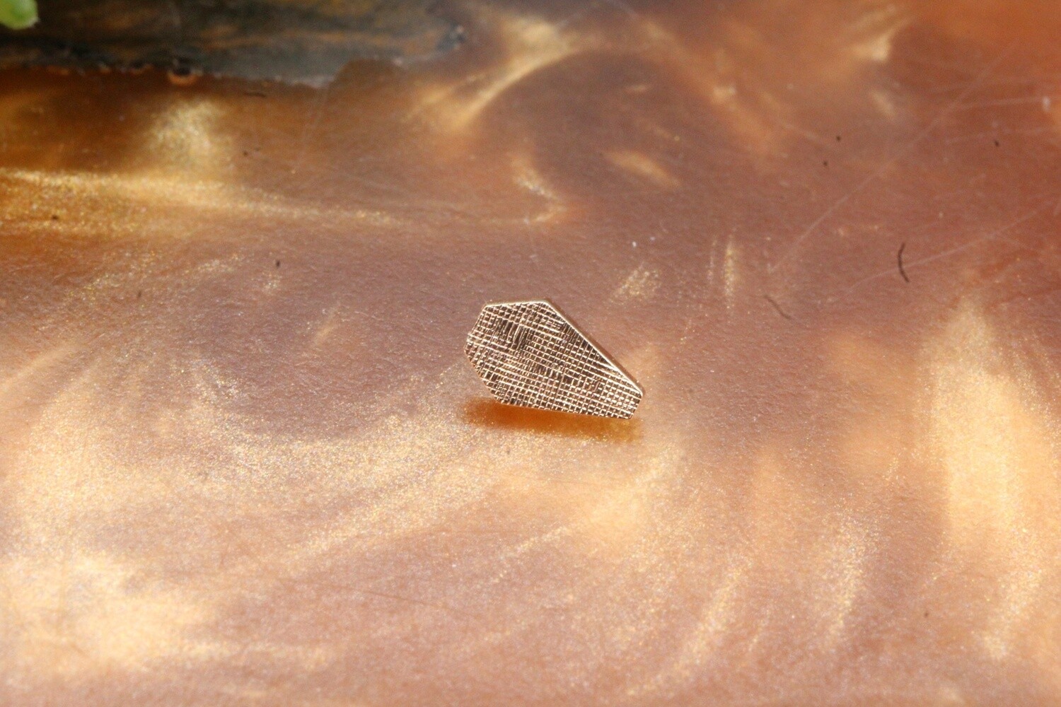 Threaded Rose Gold Flat Coffin Top, Gauge: 18/16g, Finish: Florentine Finish