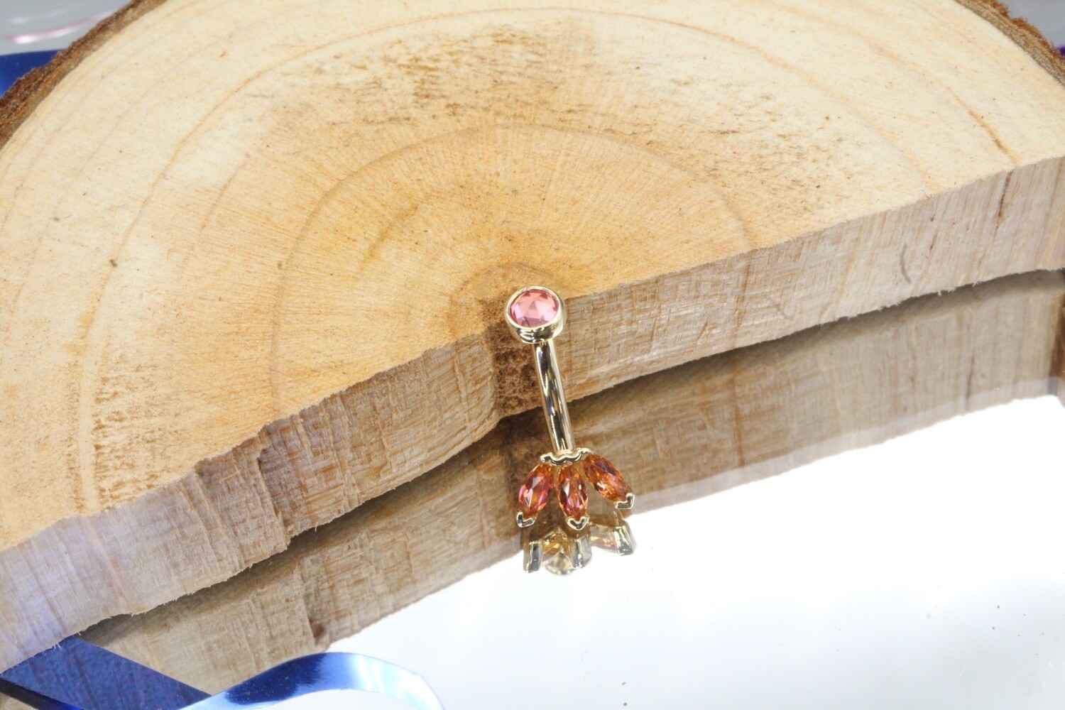 Yellow Gold Fixed Marquise Fan Curved Barbell, Size: 16ga 1/4&#39;&#39;