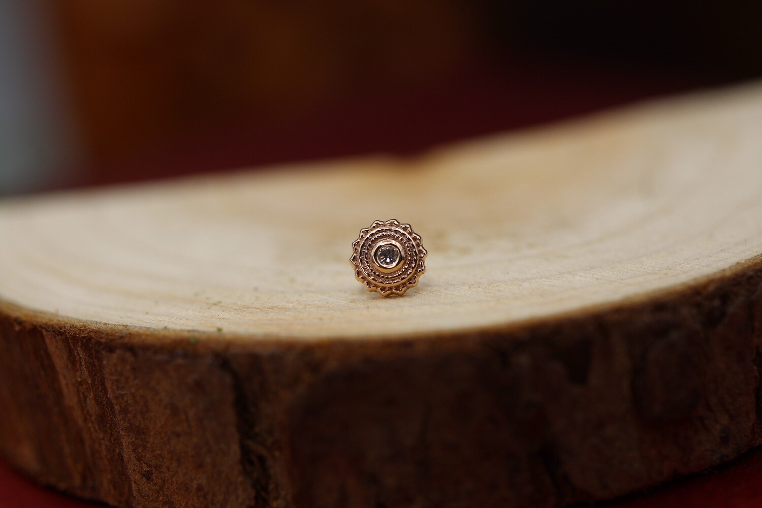 Threadless Rose Gold Round Afghan Top, Size: 4mm with 1.25mm gem, Stone: VS1 Diamond