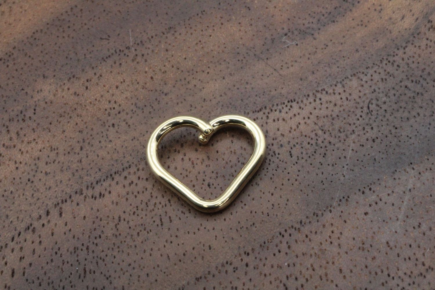 Yellow Gold Heartbreaker Seam Ring, Size: 16ga 5/16&#39;&#39;