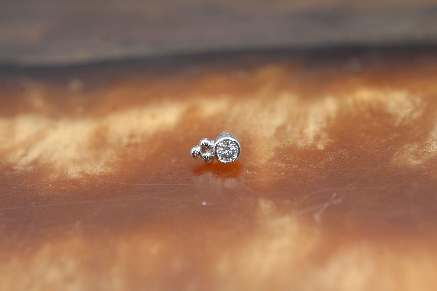 Threadless White Gold Round Bezel with Tri-Bead Accent Top, Stone: White CZ