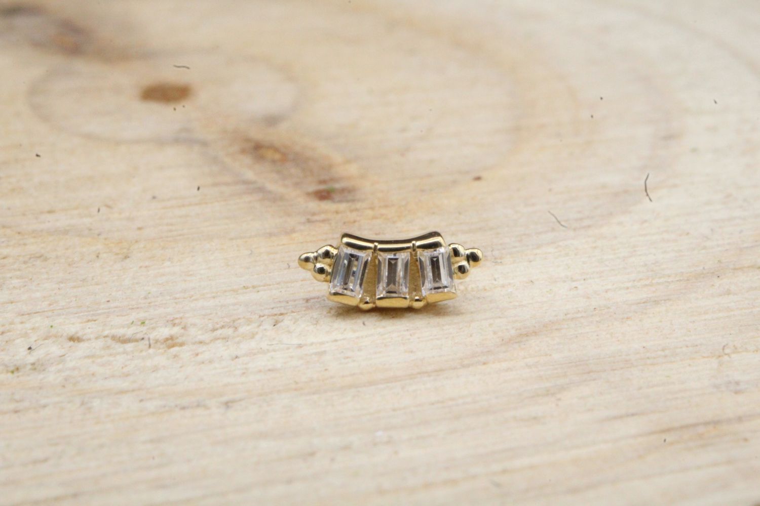 Threaded Yellow Gold Tiny Straight Baguette Panaraya End, Gauge: 14/12g, Stone: White CZ