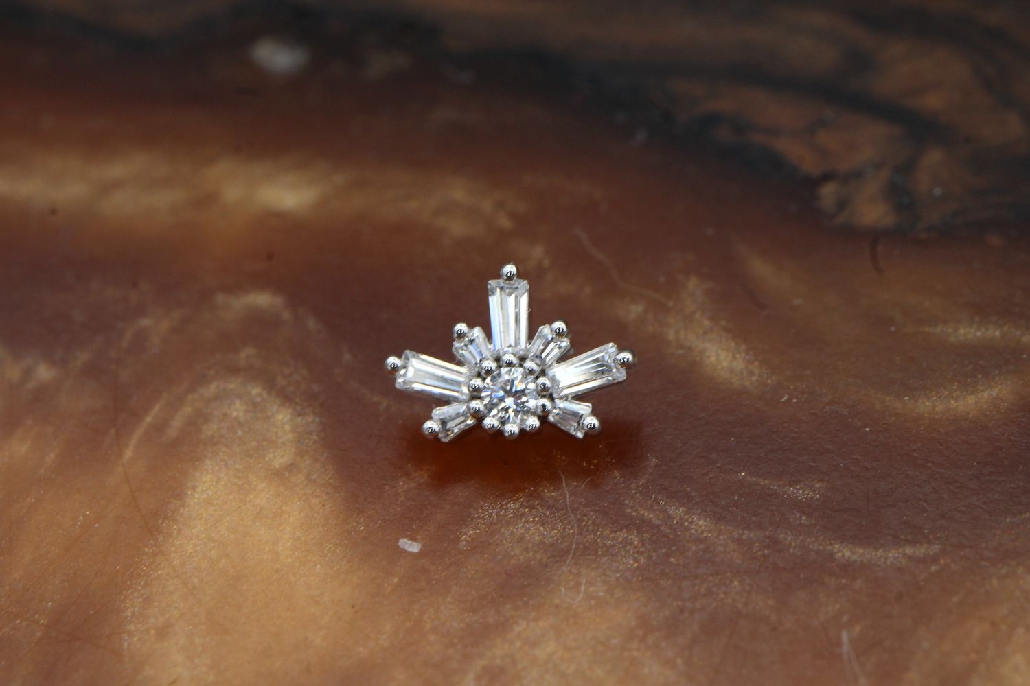 Threaded White Gold Mininova Top, Gauge: 18/16ga, Stone: White CZ