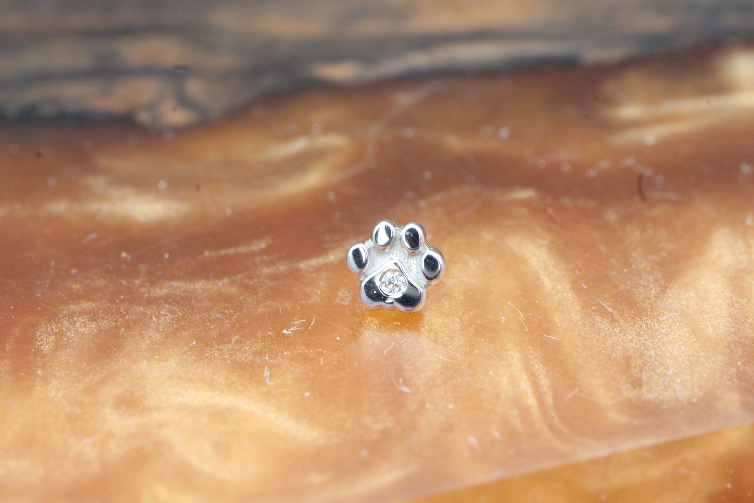 Threadless White Gold Dog Paw, Stone: White CZ