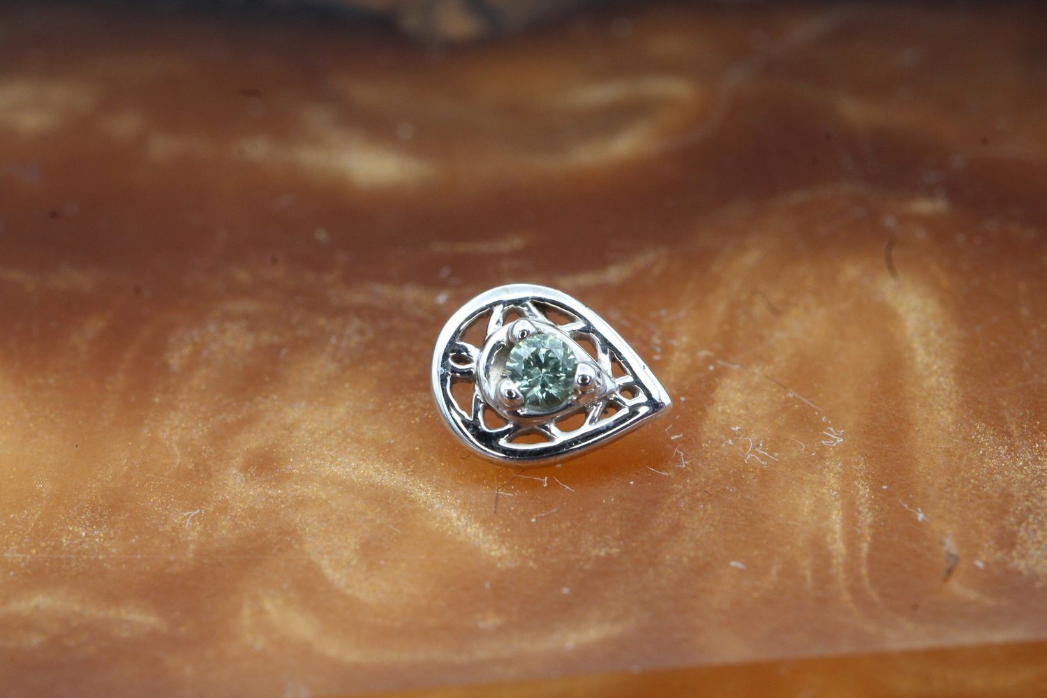 Threaded White Gold Kensington Pear, Gauge: 18/16ga, Stone: Grey Sapphire