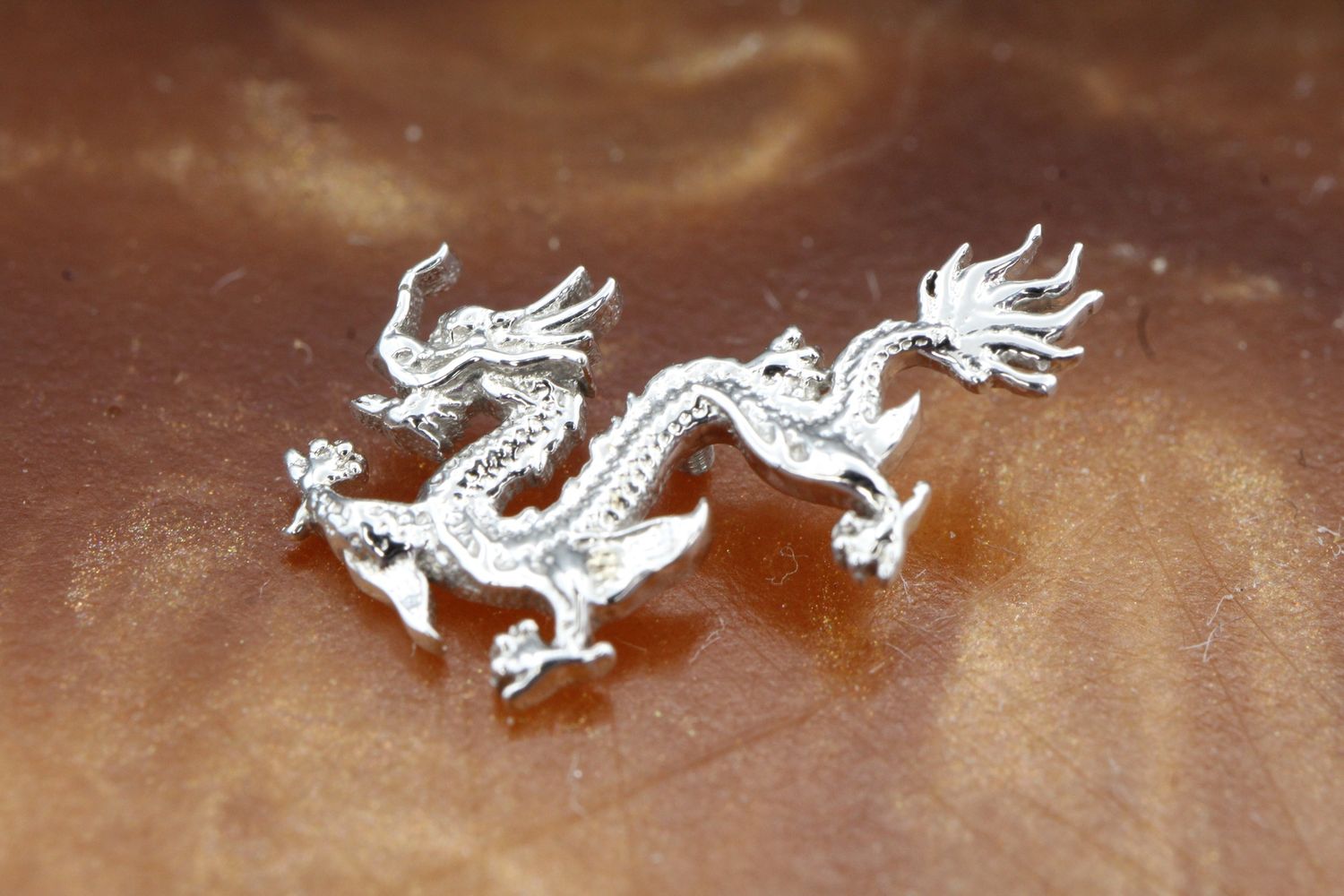 Threaded White Gold Fei Long Top, Gauge: 18/16ga
