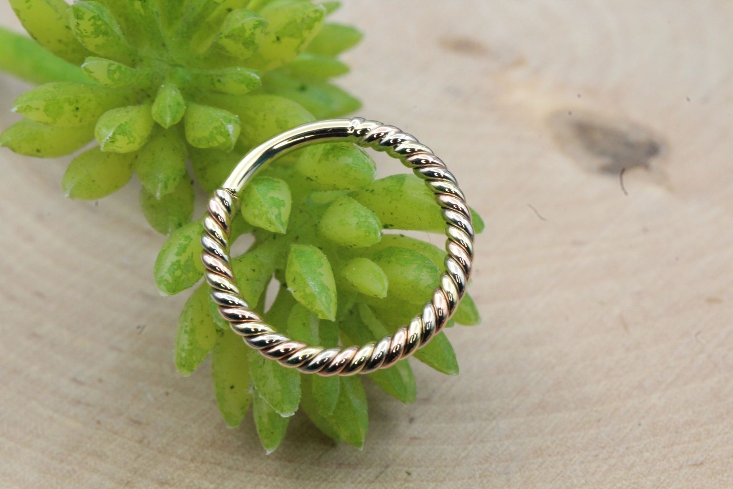 Tri-Tone Desiree Seam Ring, Diameter: 7/16&#39;&#39;