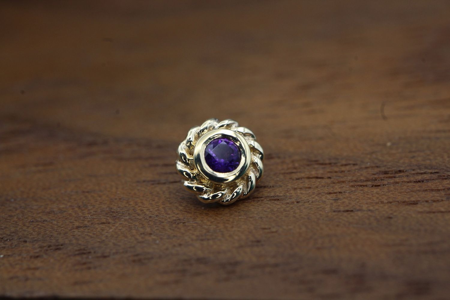 Threaded Yellow Gold Mini Raine Top, Stone: Amethyst