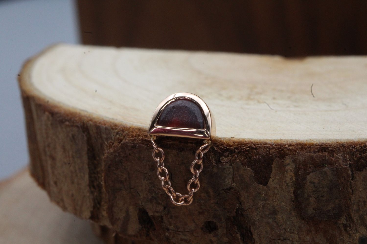 Threaded Rose Gold Half Moon Rianna, Gauge: 18/16ga, Stone: Sandblasted Garnet