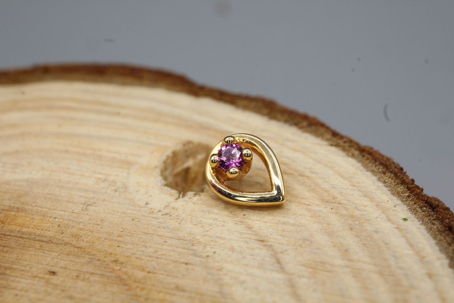 Threaded Yellow Gold Melody Tear, Gauge: 16ga, Stone: Rhodolite