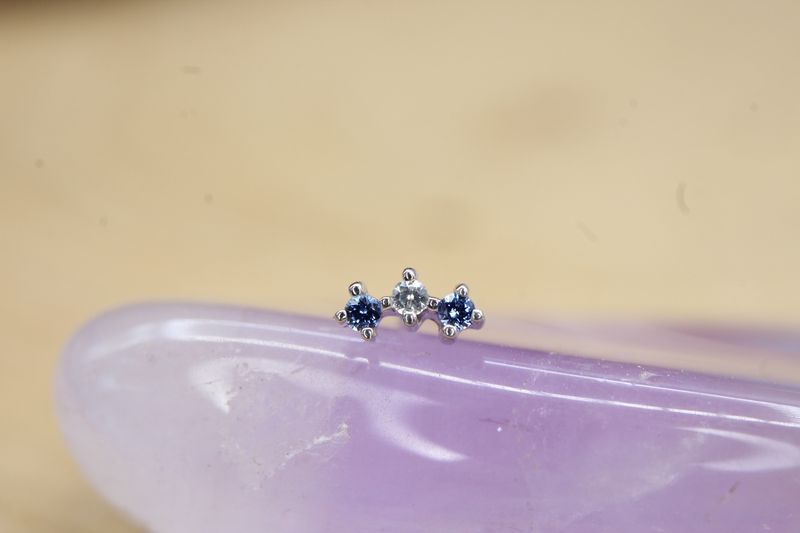 Threadless White Gold Muse