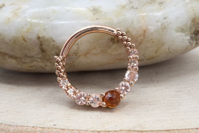 Rose Gold Graduating Gem Oaktier Hinge Ring