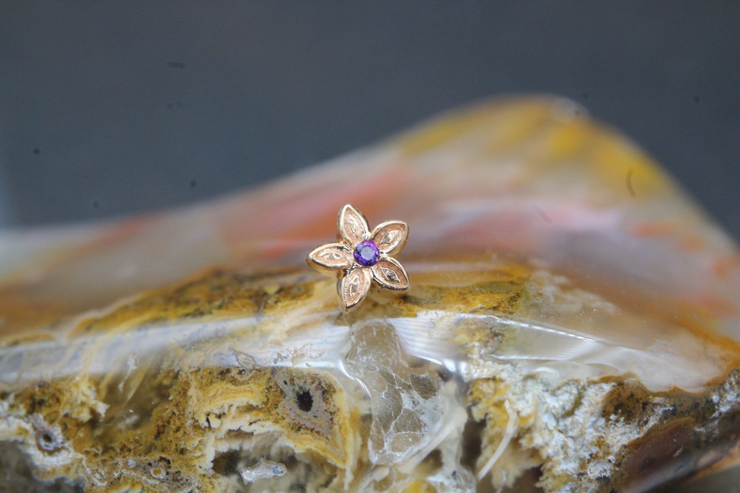 Threaded Rose Gold Hibiscus Flower Top, Gauge: 18/16ga, Stone: Amethyst