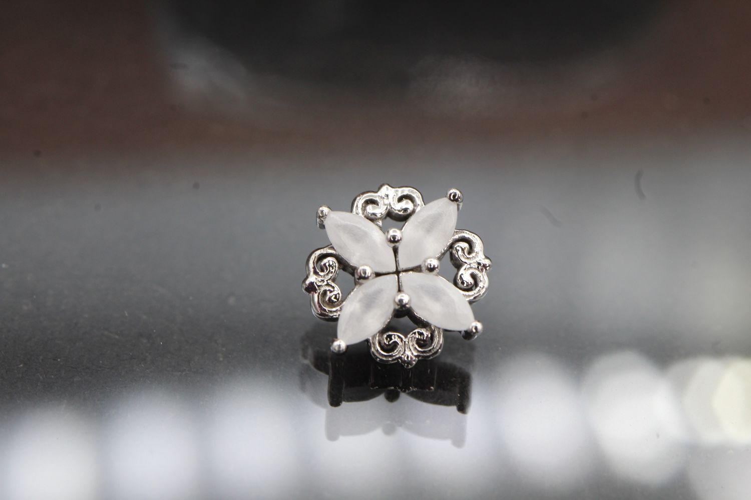 Threaded White Gold Lamia Marquise Cluster Top, Gauge: 18/16ga, Stone: Sandblasted White CZ