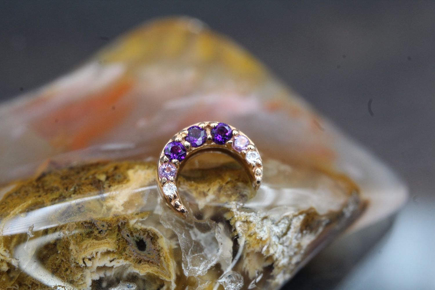 Threaded Rose Gold Jula Top, Gauge: 18/16ga, Stone: Amethyst and White CZ Gradient