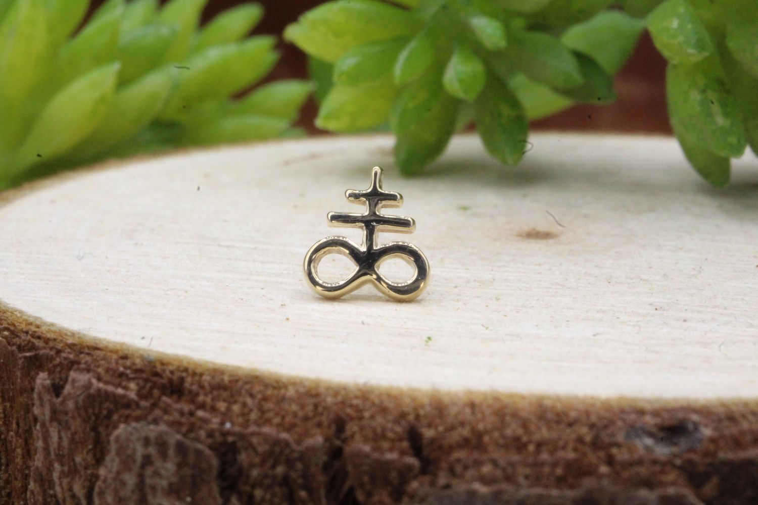 Threaded Yellow Gold Levithan Cross Top