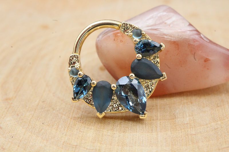 Yellow Gold Penny Hinge Ring