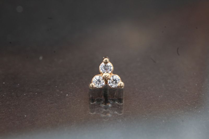 Threaded Rose Gold Tri Prong Cluster Top