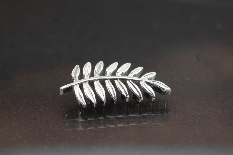 Threaded White Gold Fern Top