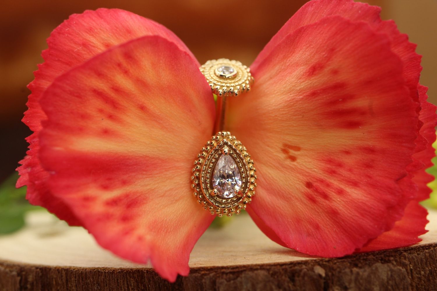 Threaded Yellow Gold Pear Afghan J Curve, Size: 16ga 1/4&#39;&#39;, Top Type: 6mm Round Afghan, Stone: White CZ