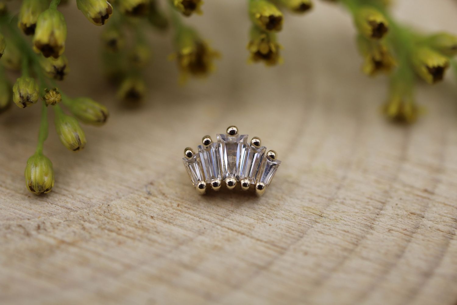 Threaded Yellow Gold Mini Oceane 5 End, Gauge: 18/16ga, Stone: White CZ