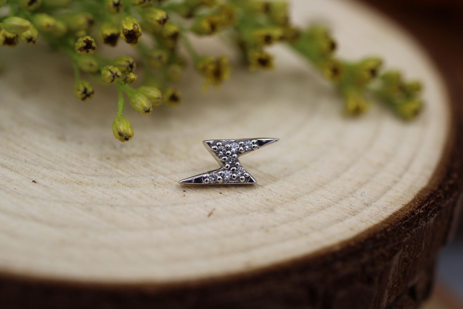Threaded White Gold Micro Pave Lightning Bolt End, Gauge: 18ga/16ga, Orientation: Bottom point to the Left, Stone: White CZ