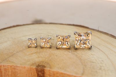 Threadless Titanium Princess Prong Set Top