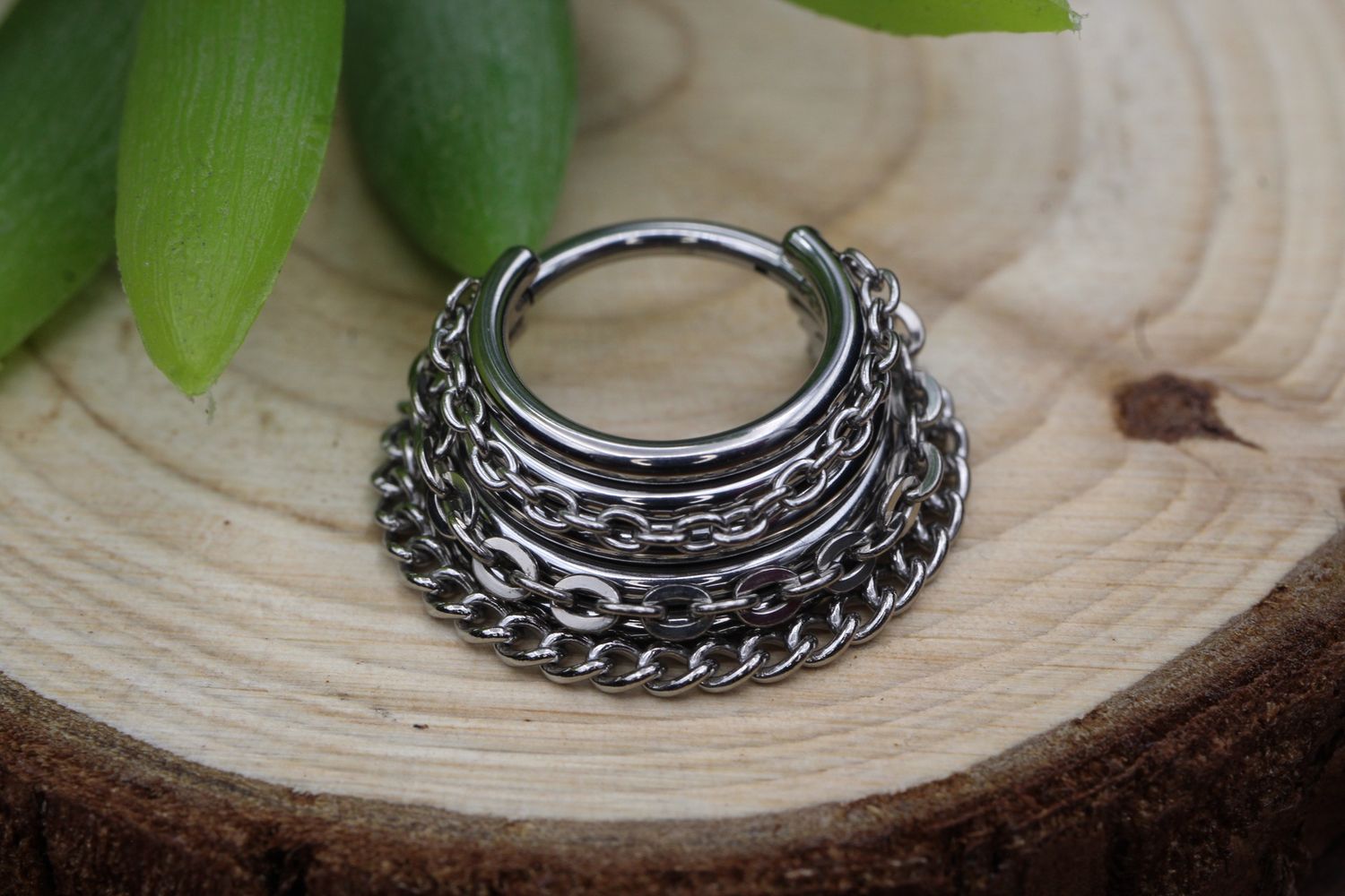 Titanium Chained Quintuple Hinge Ring, Gauge: 16g, Diameter: 3/8