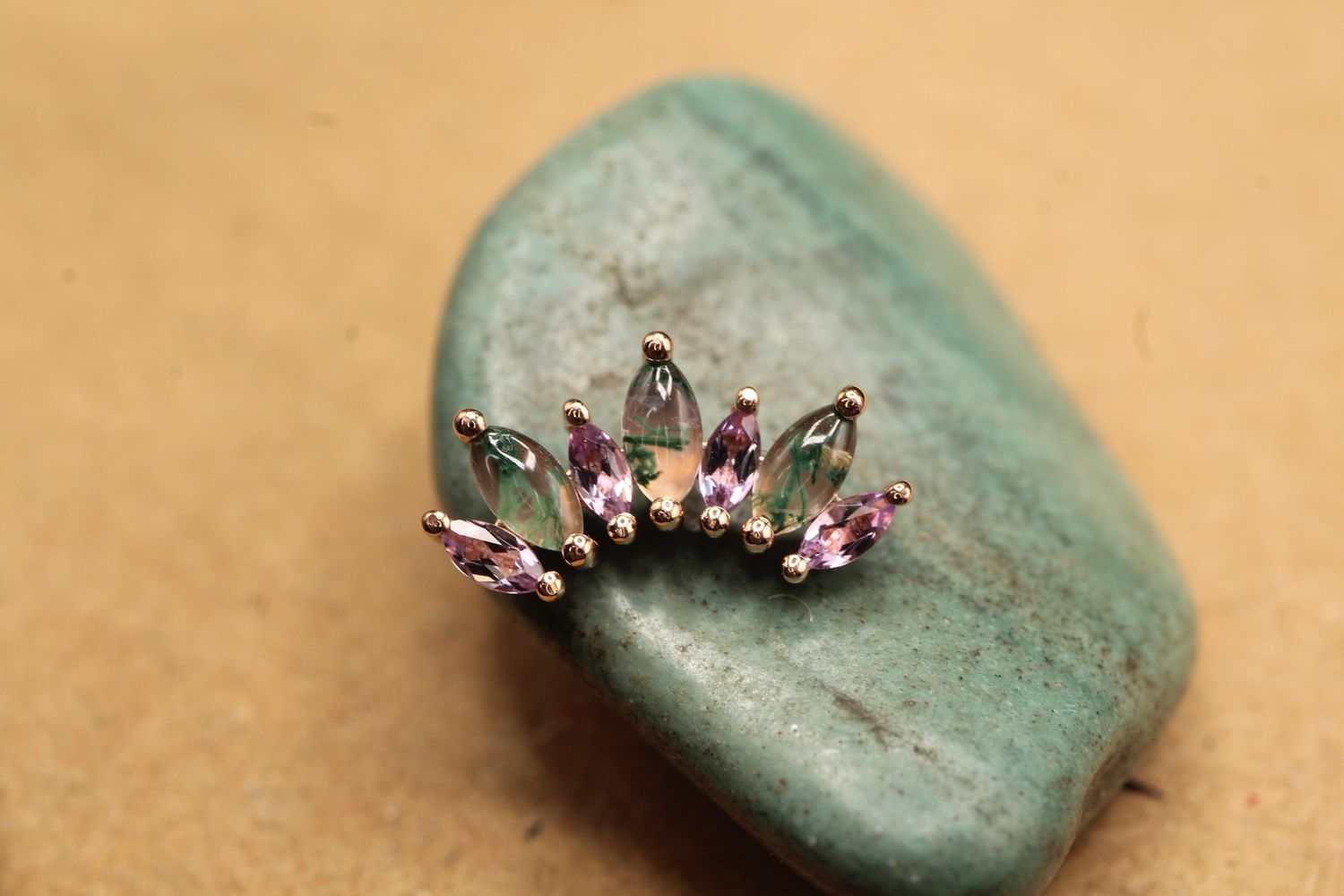 Threaded Rose Gold Athena Top, Gauge: 14/12ga, Stone: Moss Agate &amp; AA Light Amethyst