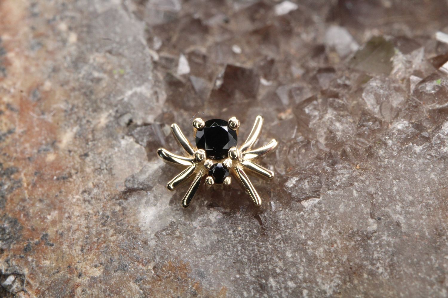 Threaded Yellow Gold Octo Top, Gauge: 18/16ga, Stone: Faceted Onyx